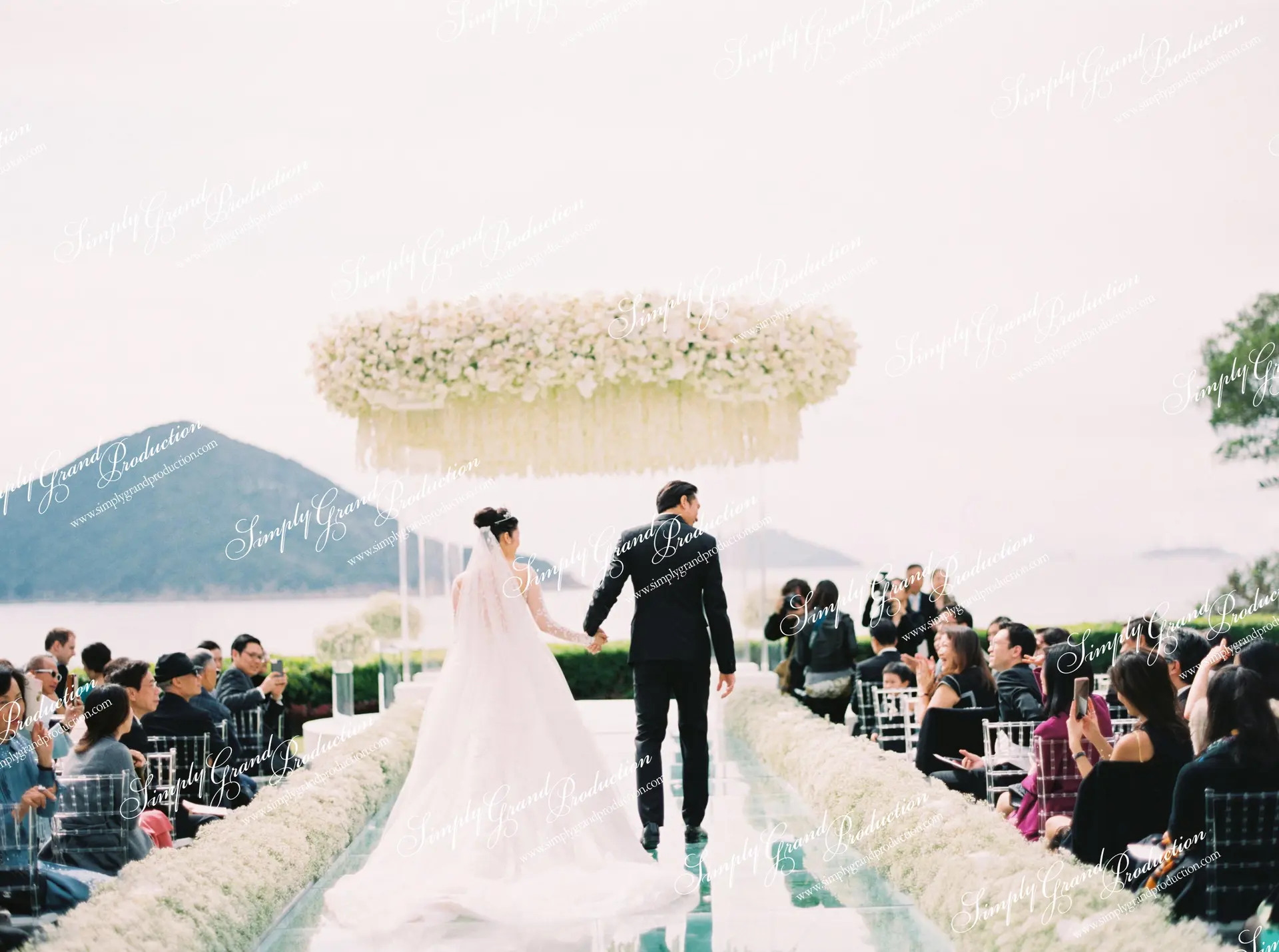 Simply_Grand_Production_Outdoor_wedding_decoration_canapy_contemporary_Country_Club_1_3.jpg